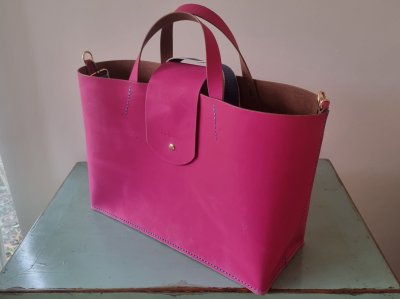 galerie/001 Taschen/011 Yola/resized/T0361 (2024-12-07) 1_small.jpg